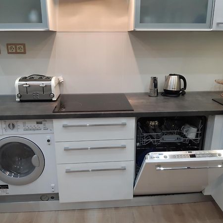 Modern, Quiet & Cozy Apartment In The Middle Of Downtown Near Danube At Fashion Street Budapest Exteriör bild