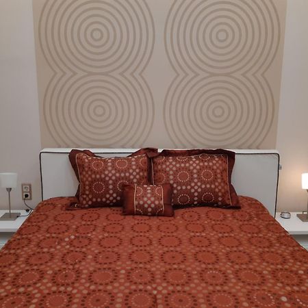 Modern, Quiet & Cozy Apartment In The Middle Of Downtown Near Danube At Fashion Street Budapest Exteriör bild